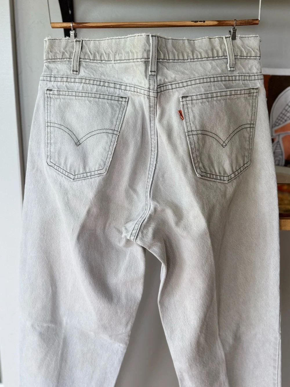 Vintage Orange Tab Levi’s 550 Relaxed Fit Tapered Gray Wash Denim Jeans 33 x 32